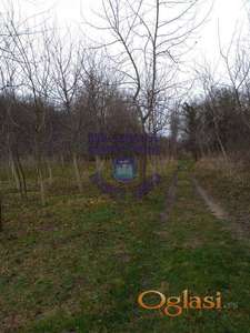 Odličan plac na Čardaku